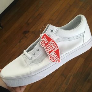 NWT Old Skool White Vans